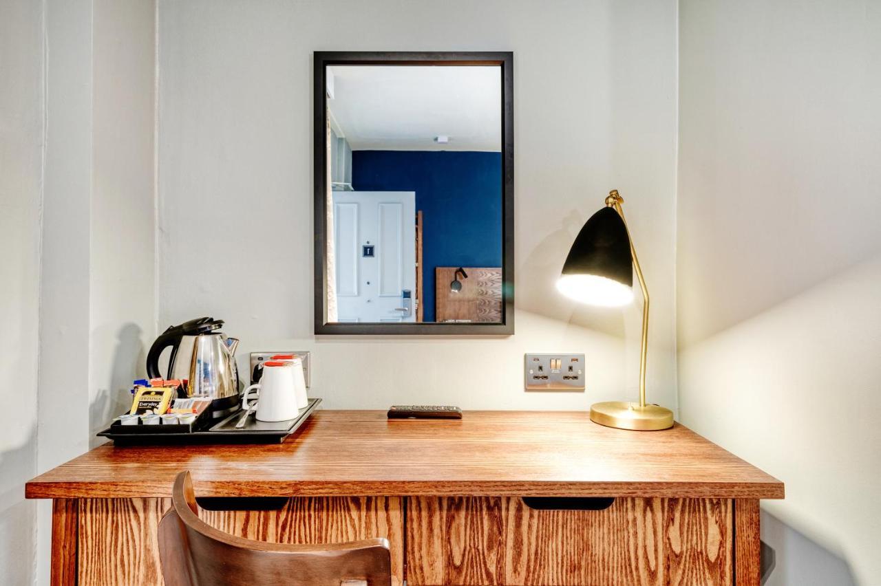 The Wheatsheaf By Innkeeper'S Collection Woking Eksteriør bilde