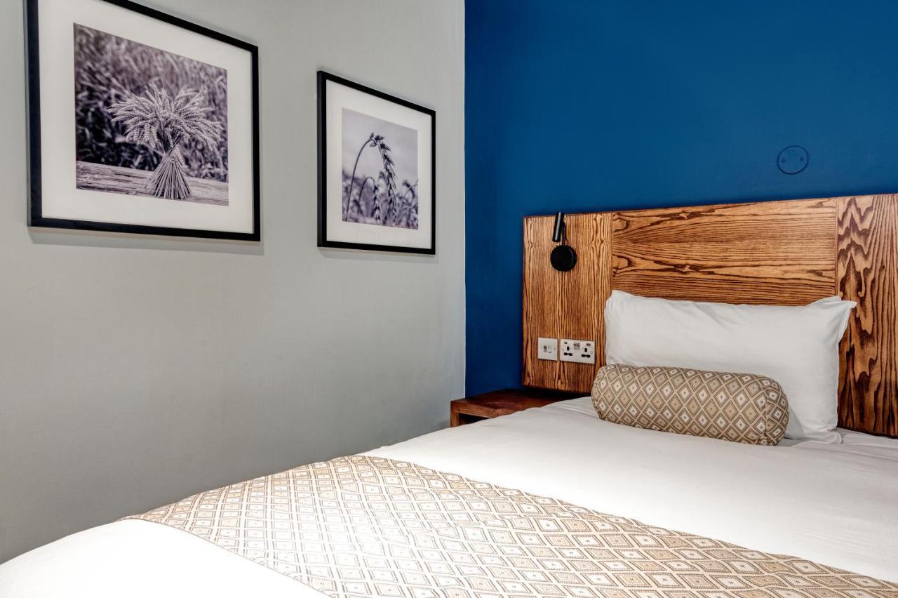 The Wheatsheaf By Innkeeper'S Collection Woking Eksteriør bilde