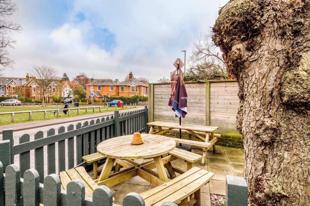 The Wheatsheaf By Innkeeper'S Collection Woking Eksteriør bilde